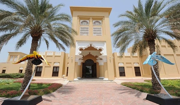 مركز الصقور والرياضات التراثية