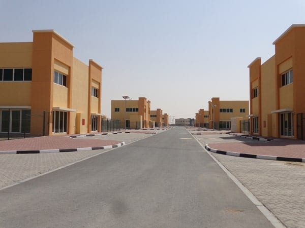 سوق الشاحنات وقطع الغيار المستعملة