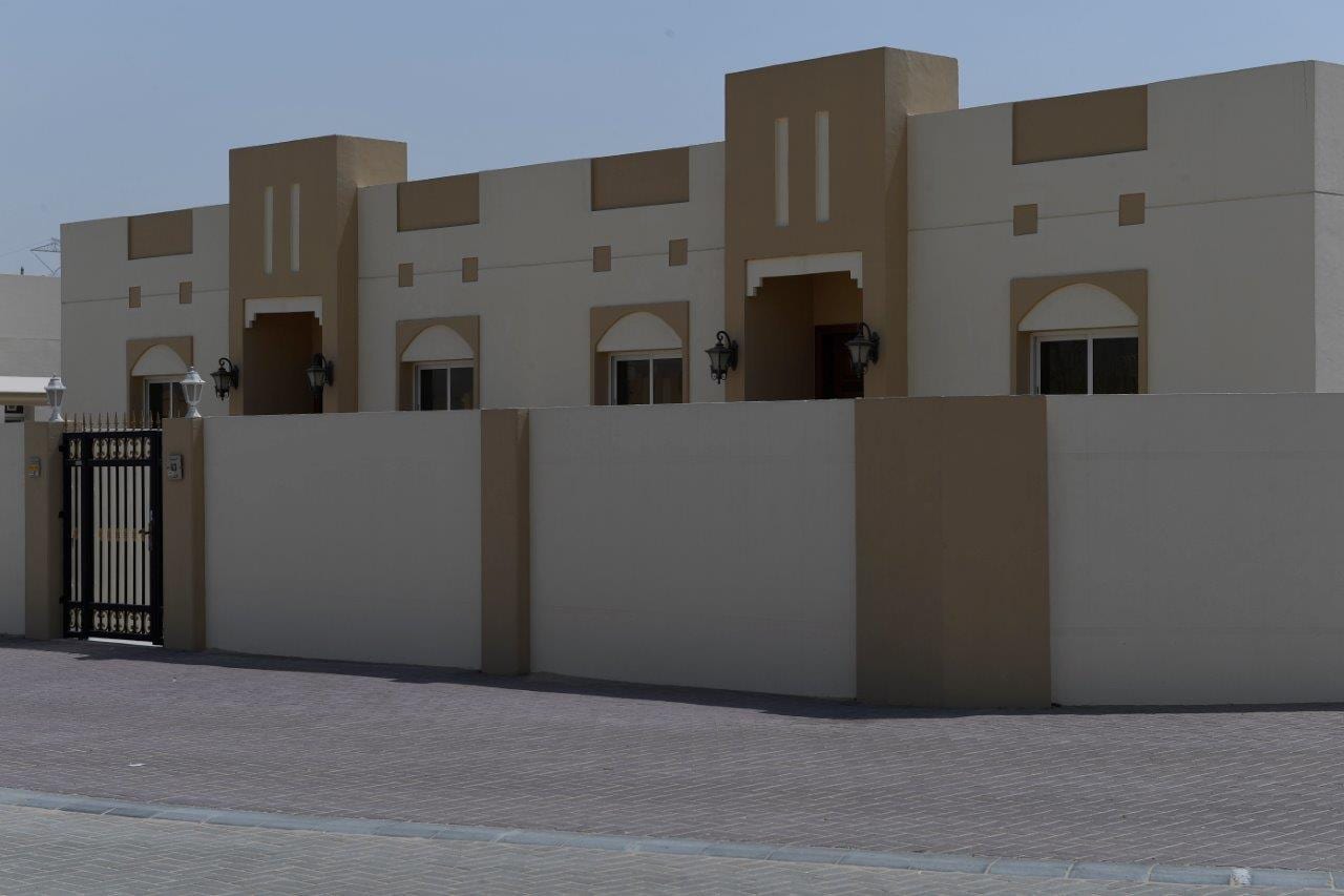 فلل في القوز وعود المطينة