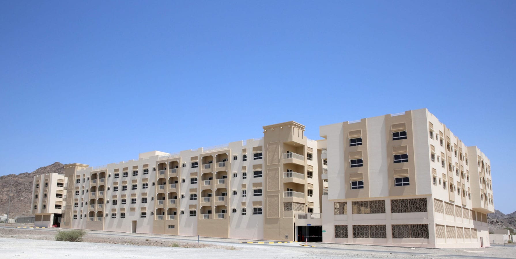 مجمع سكن موظفي البلدية بمنطقة حتا